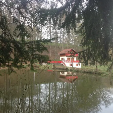 Gite Du Creux De La Goutte Xertigny Exterior photo